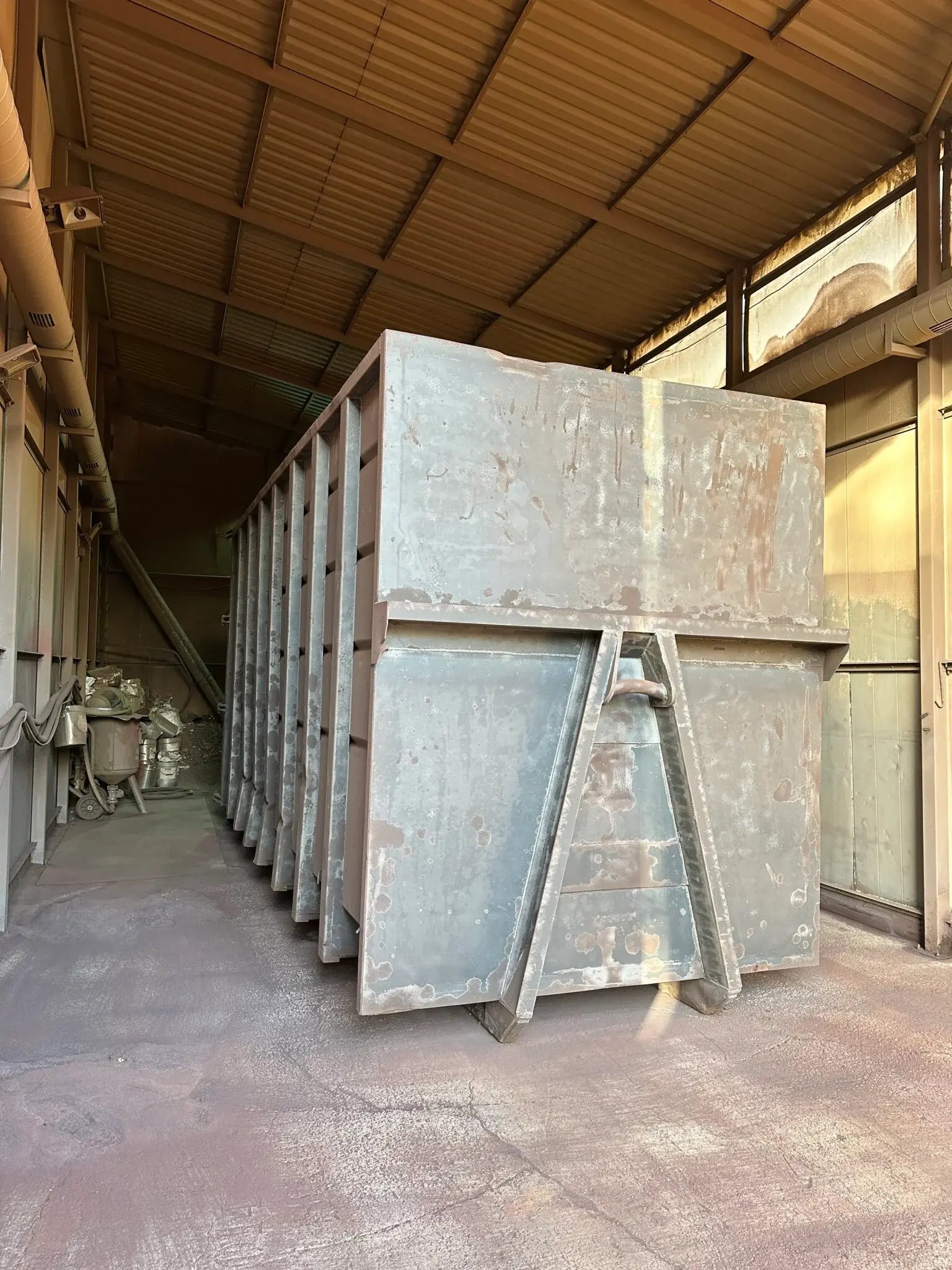 roll on roll off skip being prepared in workshow